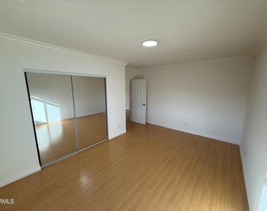 7011 N Liberty Drive - Photo Thumbnail 24