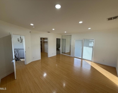 7011 N Liberty Drive - Photo Thumbnail 27