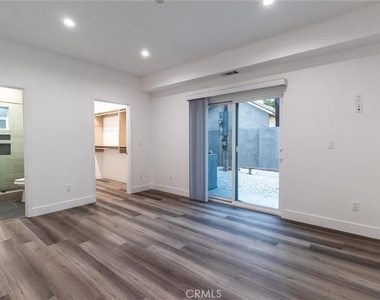 2152 S West View - Photo Thumbnail 14