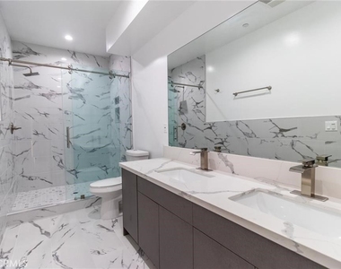 2152 S West View - Photo Thumbnail 16
