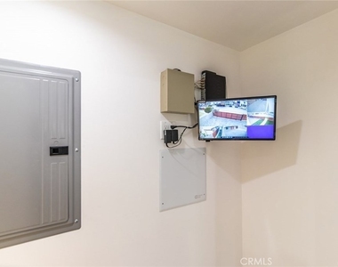 2152 S West View - Photo Thumbnail 18