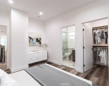 2152 S West View - Photo Thumbnail 11