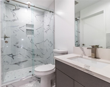 2152 S West View - Photo Thumbnail 3