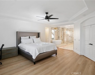 23679 Ridgeway - Photo Thumbnail 14