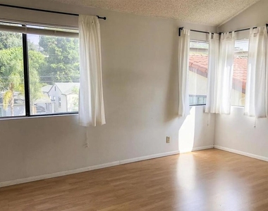 2240 India Street - Photo Thumbnail 6