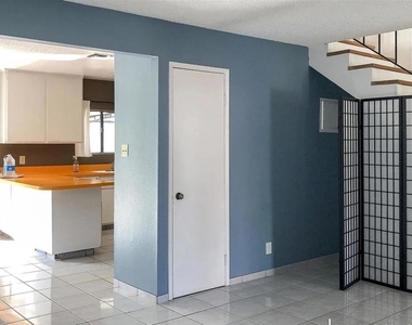 2240 India Street - Photo Thumbnail 9