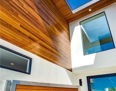 324 Saint Andrews Road - Photo Thumbnail 1