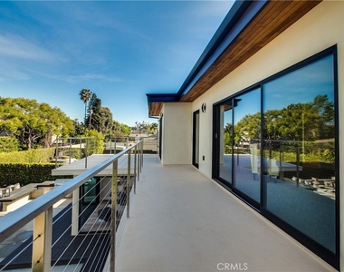 324 Saint Andrews Road - Photo Thumbnail 6