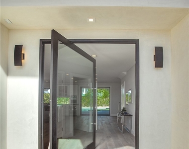 324 Saint Andrews Road - Photo Thumbnail 3