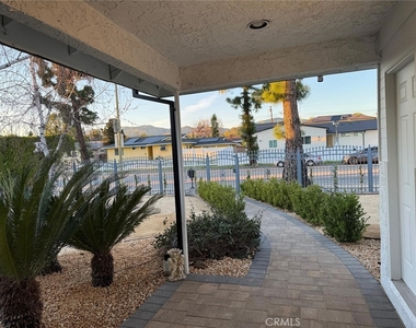 18224 Chatsworth - Photo Thumbnail 4