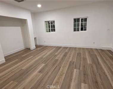 18224 Chatsworth - Photo Thumbnail 42