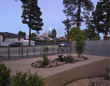 18224 Chatsworth - Photo Thumbnail 6