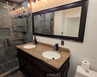 18224 Chatsworth - Photo Thumbnail 37