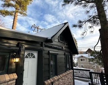 2410 Secret - Photo Thumbnail 1