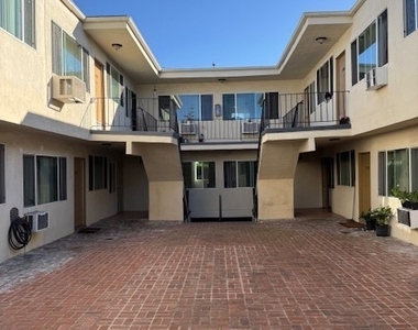 1530 E Broadway - Photo Thumbnail 1