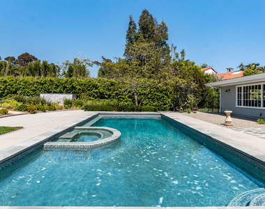 28925 Cliffside Drive - Photo Thumbnail 6