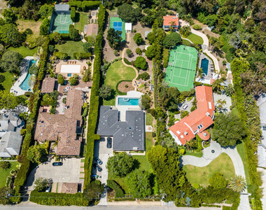 28925 Cliffside Drive - Photo Thumbnail 54