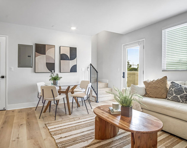 10035 S Western Avenue - Photo Thumbnail 2