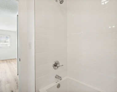 9000 Clifton Way - Photo Thumbnail 15
