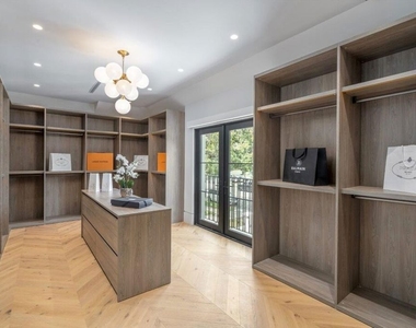 525 N Camden Drive - Photo Thumbnail 11