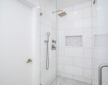 23826 Burbank Boulevard - Photo Thumbnail 17