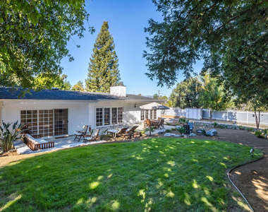 23826 Burbank Boulevard - Photo Thumbnail 22
