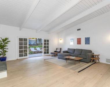 23826 Burbank Boulevard - Photo Thumbnail 2
