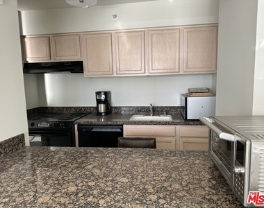 201 Ocean Avenue - Photo Thumbnail 5