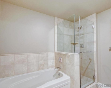 700 W Harbor Dr - Photo Thumbnail 50