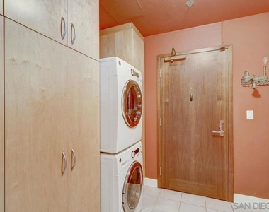 700 W Harbor Dr - Photo Thumbnail 56