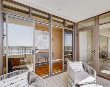700 W Harbor Dr - Photo Thumbnail 22