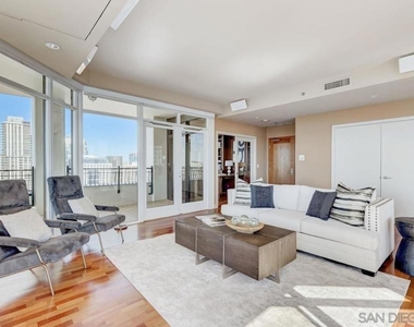 700 W Harbor Dr - Photo Thumbnail 9