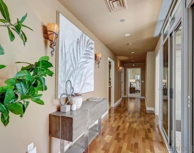 700 W Harbor Dr - Photo Thumbnail 52