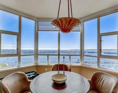 700 W Harbor Dr - Photo Thumbnail 12