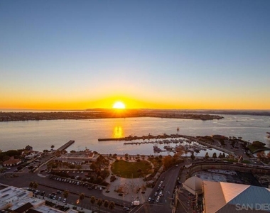 700 W Harbor Dr - Photo Thumbnail 2