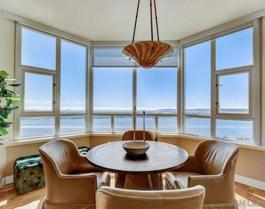 700 W Harbor Dr - Photo Thumbnail 17