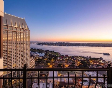 700 W Harbor Dr - Photo Thumbnail 1