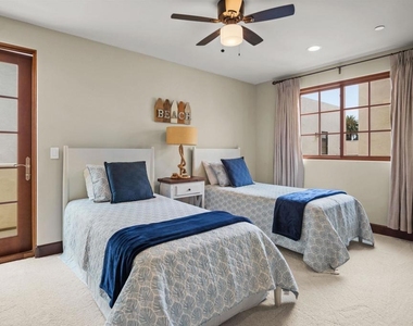 937 F Ave - Photo Thumbnail 27