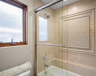 937 F Ave - Photo Thumbnail 30