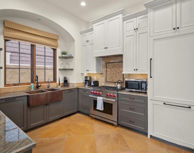 937 F Ave - Photo Thumbnail 11