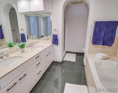 100 Harbor Drive - Photo Thumbnail 24