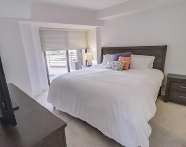 100 Harbor Drive - Photo Thumbnail 22