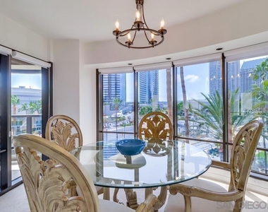 100 Harbor Drive - Photo Thumbnail 11