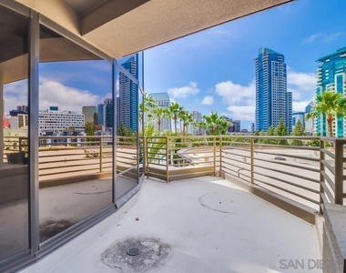 100 Harbor Drive - Photo Thumbnail 28