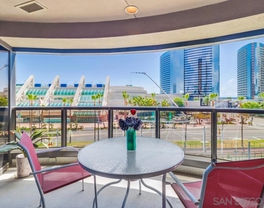 100 Harbor Drive - Photo Thumbnail 15