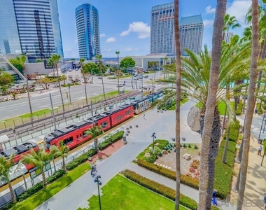 100 Harbor Drive - Photo Thumbnail 20