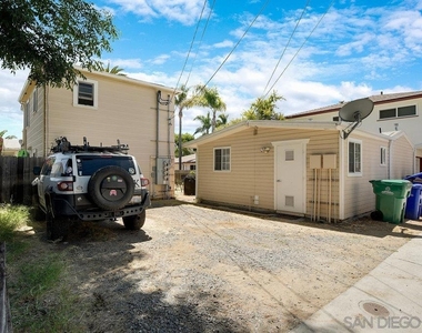 4618 Marlborough Dr. (1/2) - Photo Thumbnail 19