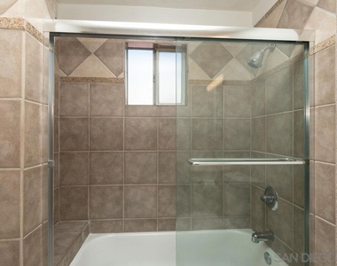 4618 Marlborough Dr. (1/2) - Photo Thumbnail 16