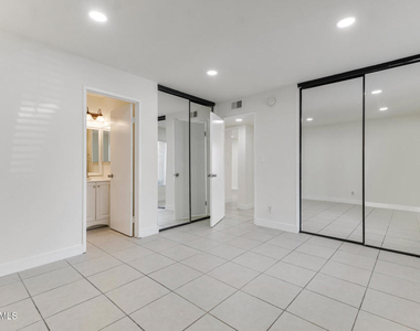 5700 Etiwanda Avenue - Photo Thumbnail 24
