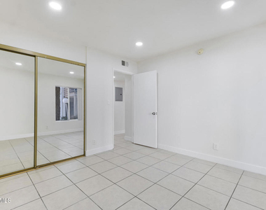 5700 Etiwanda Avenue - Photo Thumbnail 23